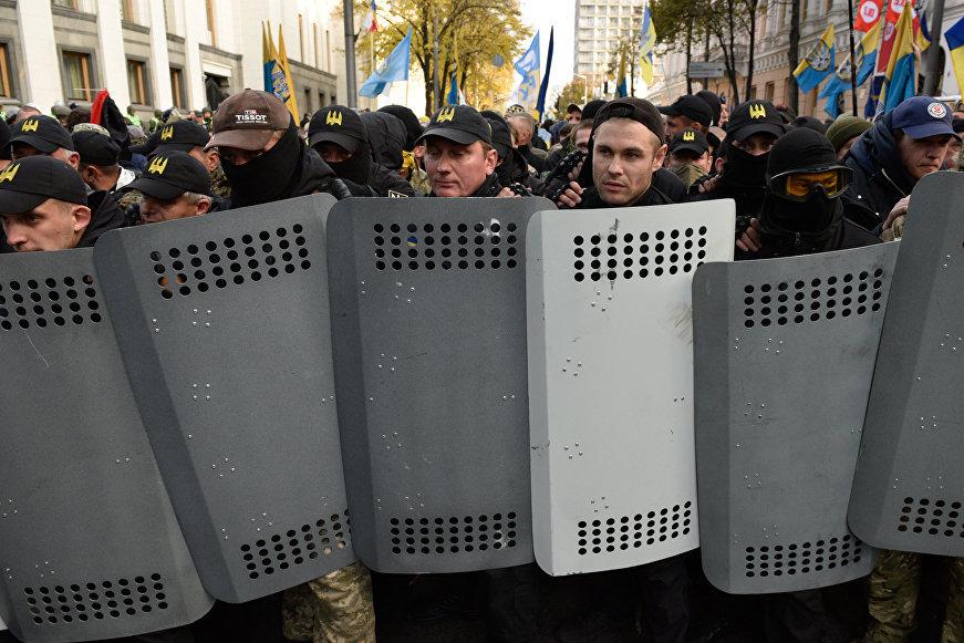 Акции протеста в Киеве: выступление Саакашвили и палатки у здания Рады