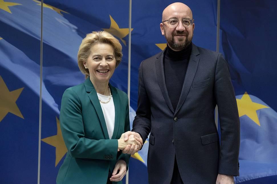 Главы ЕК и Совета ЕС подписали соглашение о выходе Великобритании из Евросоюза