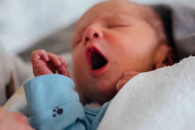 После рождения ребенка нормальный сон возвращается к родителям только через 6 лет: исследование 
