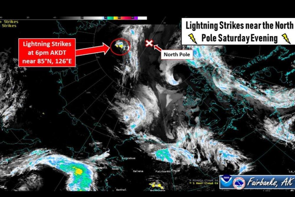 Редкое явление: ученые пришли в недоумение, когда в 480 км от Северного полюса молния ударила 48 раз