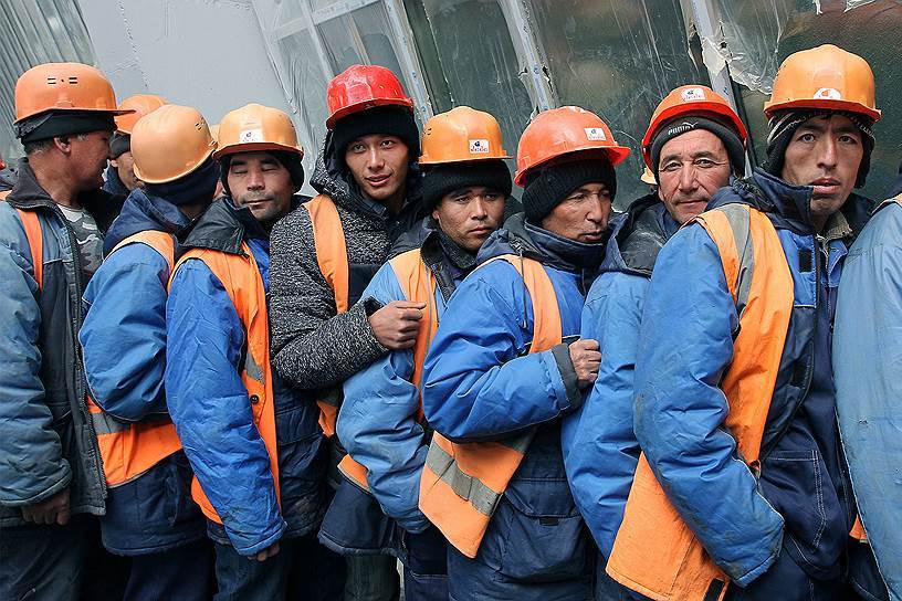 Раскрыты новые требования к трудовым мигрантам в России