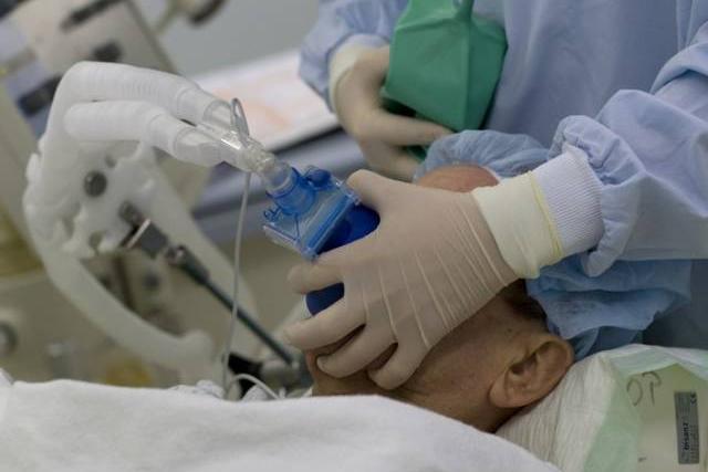В Германии медбрат взял ответственность за смерть 100 пациентов