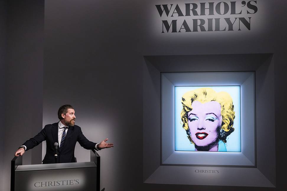 Портрет Мэрилин Монро работы Уорхола может стать самым дорогим произведением искусства XX века, когда-либо проданным на аукционе