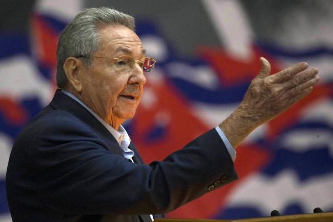 На Кубе завершилась эпоха Кастро: 89-летний Рауль ушел с поста главы Компартии