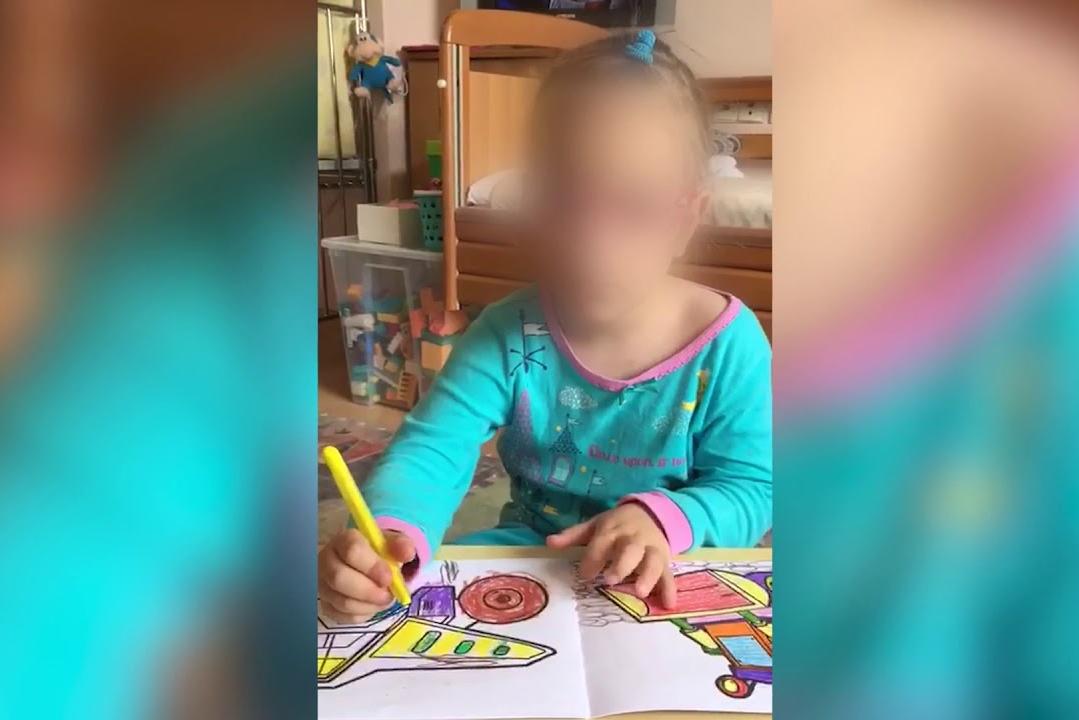 Власти Москвы подадут иск об ограничении в родительских правах к отцу и матери пятилетней девочки, с рождения живущей в больнице