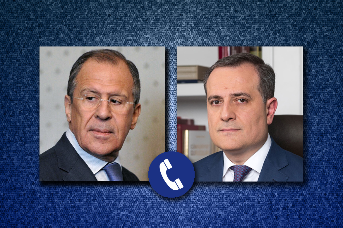 Главы МИД РФ и Азербайджана обсудили реализацию заявления по Карабаху