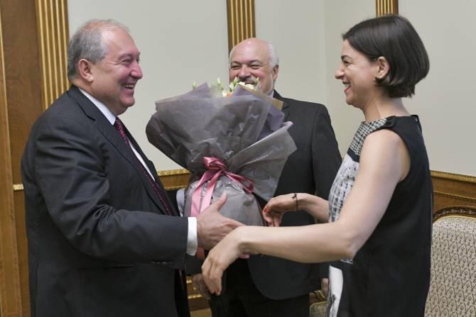 Президент Армении принял лауреата Международной оперной премии 2019, известную сопрано Асмик Григорян