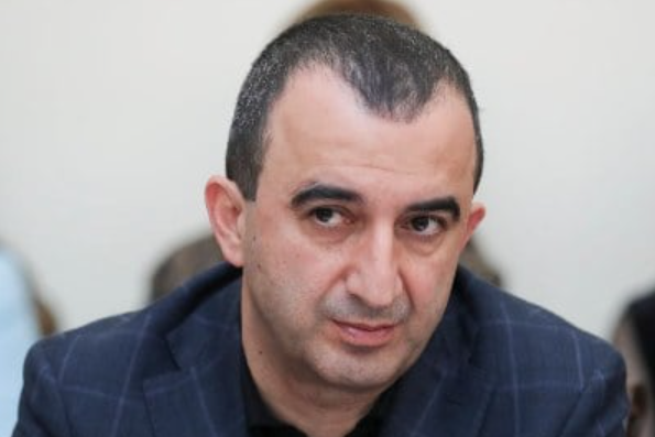 Очередной депутат от блока «Армения» сложил мандат
