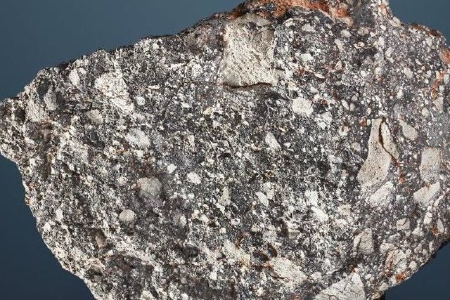 Christie’s выставит на торги пятый по величине из всех известных осколков Луны, находящихся на Земле