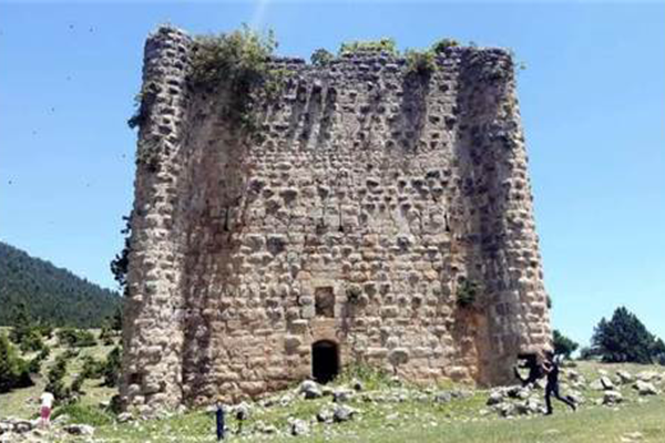 Թուրքիայում պահանջում են վերականգնել Կիլիկիայի հայկական հնագույն պալատ-ամրոցը. տեղի բնակիչները մտահոգված են