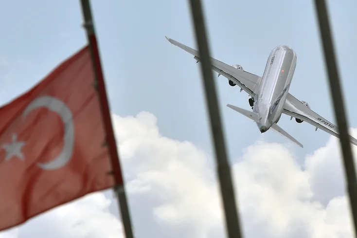 Россия приостанавливает авиасообщение с Турцией