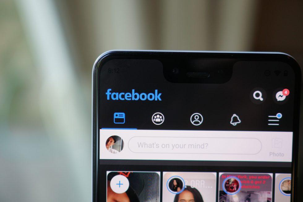 Пользователи Facebook на смартфонах с Android в скором времени получат тeмный вариант оформления