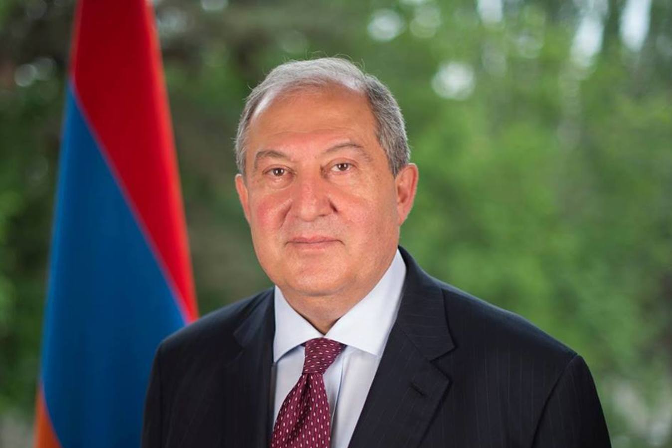 Այն զանգը, որ ավանդաբար պետք է հնչեր դպրոցում, թող հնչի ձեր սրտում․ նախագահ Սարգսյանը շնորհավորել է շրջանավարներին