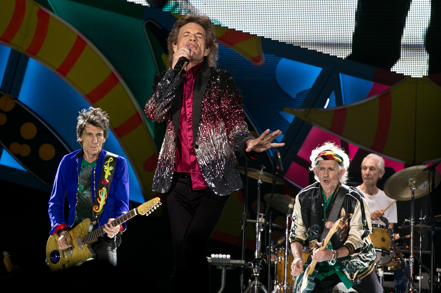 Группа The Rolling Stones представила музыкальное видео на ранее неизданную песню Scarlet