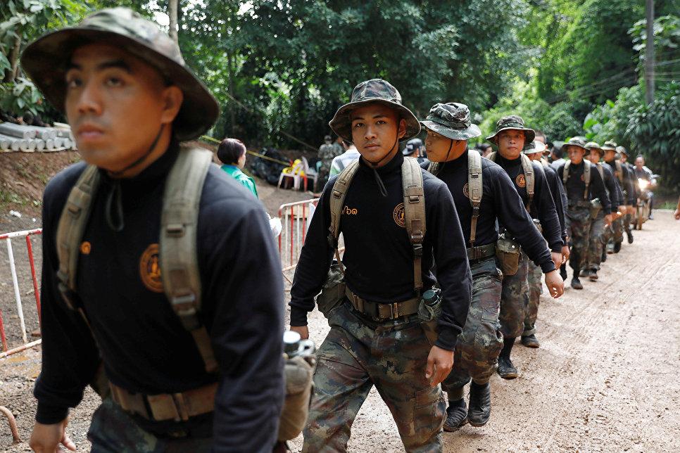 Из затопленной пещеры в Таиланде спасли восьмого ребенка