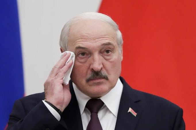Лукашенко заявил, что его пытаются убить