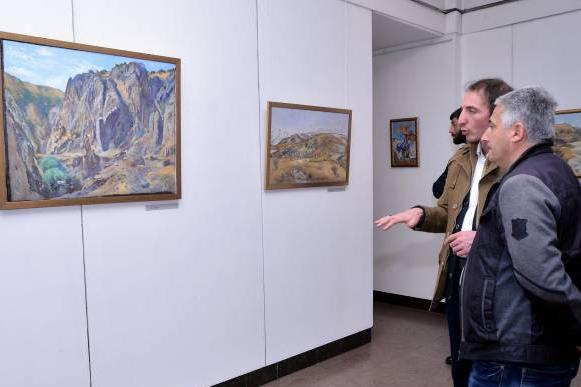 «Ստեղծագործելիս լսում եմ բնության ձայնը». Երևանում բացվեց նկարիչ Մհեր Հարությունյանի աշխատանքների ցուցահանդեսը