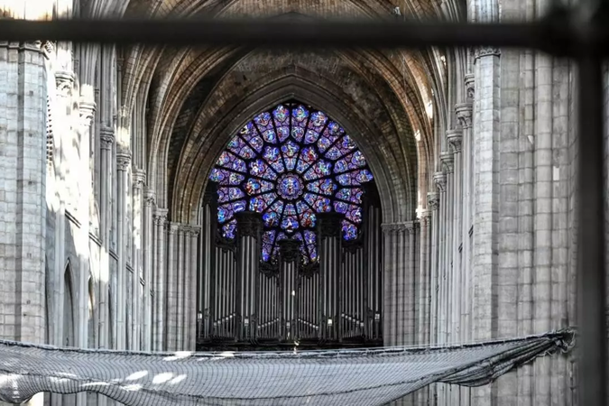 Титаническая работа по восстановлению уникального инструмента: в Париже началась реставрация органа в сгоревшем соборе Нотр-Дам-де-Пари