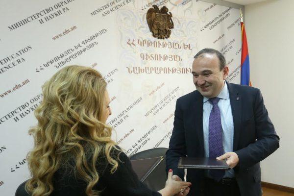 Աշակերտներին կսովորեցնեն, թե ինչպես ծախսել 100 դրամը. կրթական գերատեսչությունը պատասխանում է 21-րդ դարի մարտահրավերներին