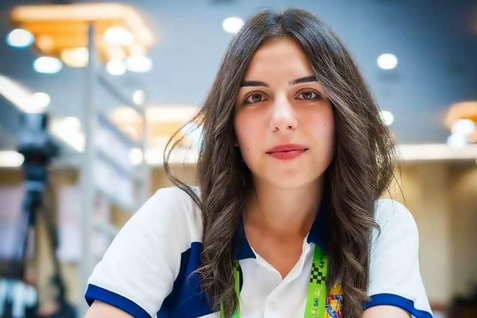 Шахматистка Мариам Мкртчян победила азербайджанку и единолично лидирует на молодежном ЧМ 