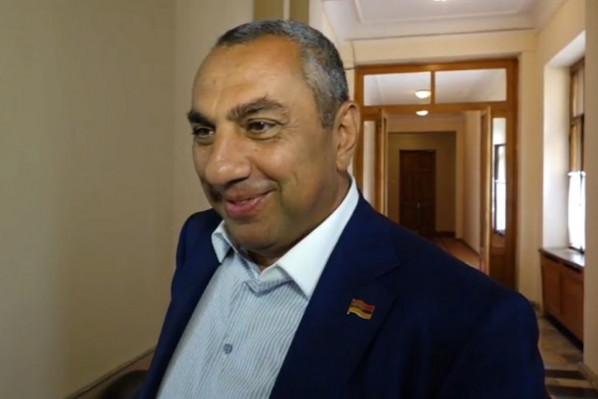 Депутат Самвел Алексанян покинул фракцию Республиканской партии Армении