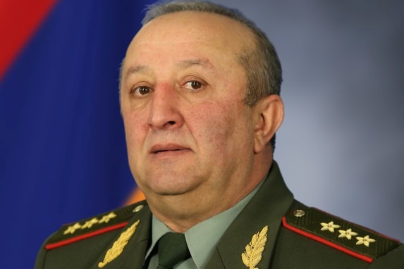 Генерал-полковник Мовсес Акопян подал прошение об отставке