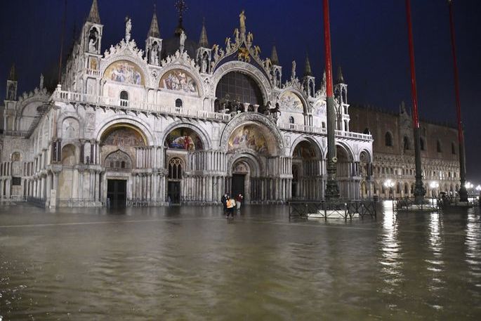 Около четвертой части Венеции оказалась затопленной из-за аномального прилива