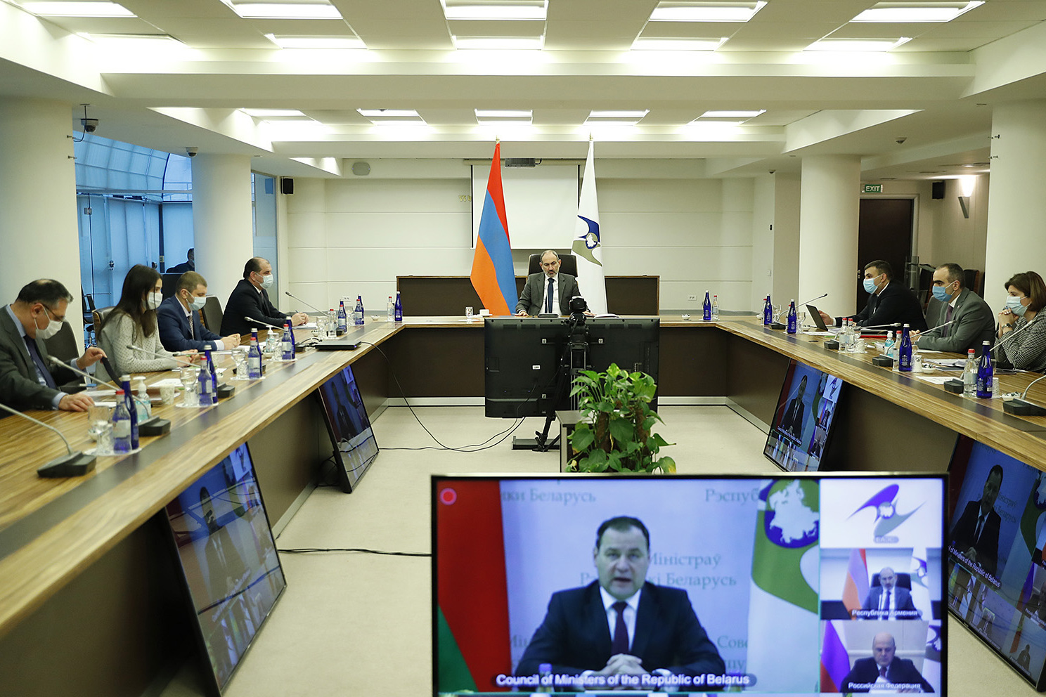 Пашинян назвал необходимым формирование общих рынков нефти и газа в рамках ЕАЭС