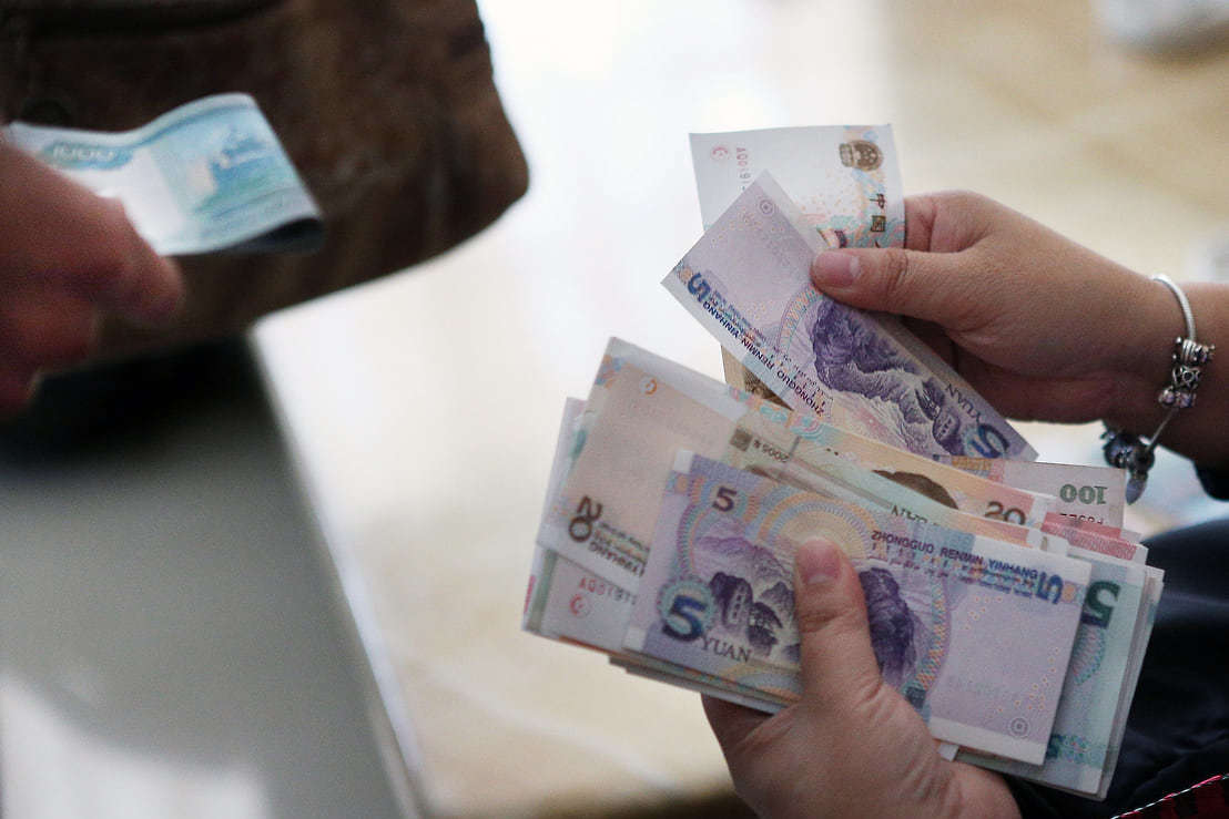 Крупнейшие российские банки в ближайшее время могут ввести вклады в юанях