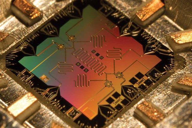 Компания Google создалa самый мощный квантовый компьютер, но сразу же его засекретила