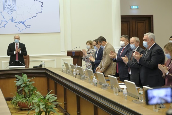 Французский ученый доказал связь между коррупцией в стране и индексом массы тела членов ее правительства: Армения – один из примеров 