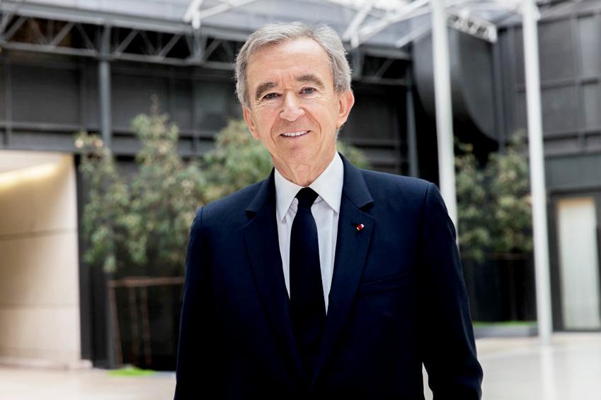 Самым богатым человеком мира вновь стал глава французского холдинга LVMH Бернар Арно: Forbes