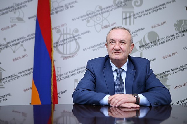 Власти Армении внедряют в стране западную модель высшего образования