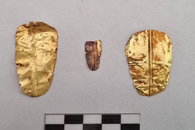 В Египте найдены две 2500-летние мумии с золотыми языками