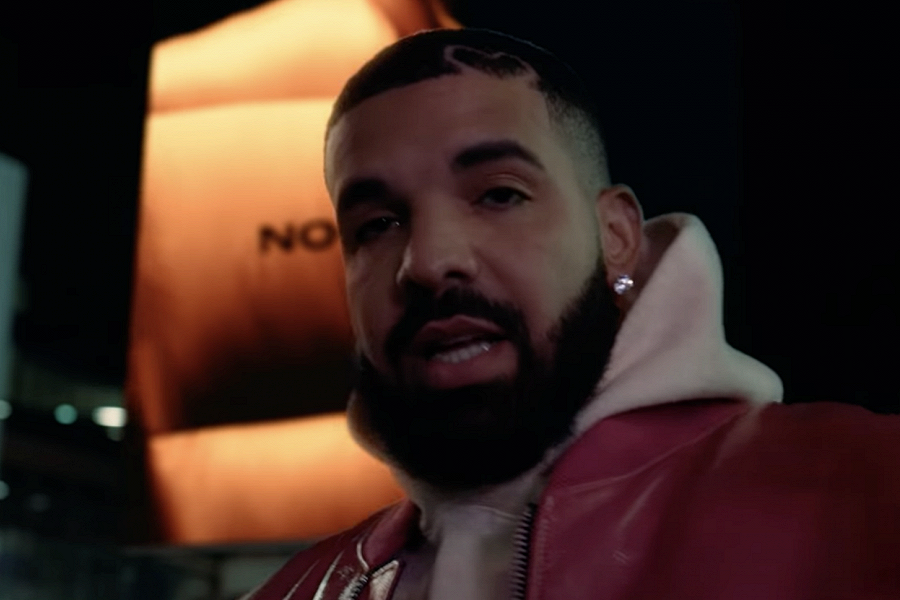 Сразу три песни рэпера Дрейка попали топ-3 чарта Billboard Hot 100: до него это удалось сделать лишь The Beatles и Ариане Гранде
