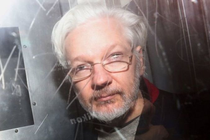 Суд в Лондоне постановил, что Джулиан Ассанж может быть экстрадирован в США