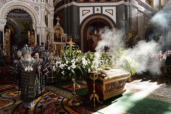 В одном из российских монастырей начали делать «противовирусный» ладан: монахи убеждены что он поможет не заразиться COVID-19