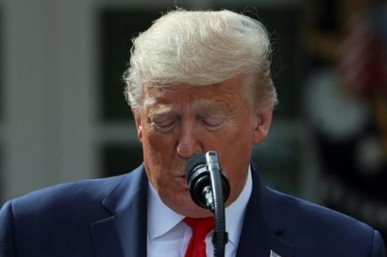 Дональд Трамп объявил чрезвычайное положение в США