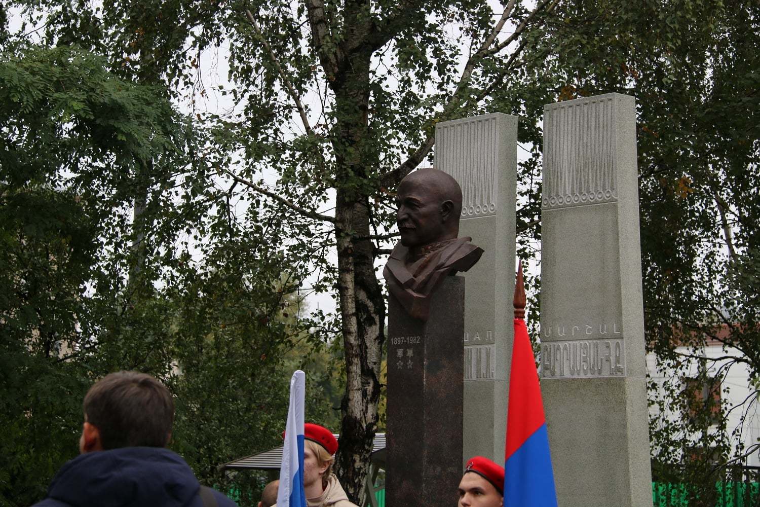 В Москве состоялось открытие памятника «Маршал двух народов Баграмян И.Х.»