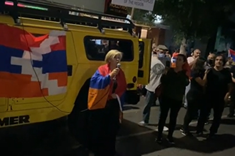 Утром aрмяне Лос- Анджелеса вновь перекроют вход в здание CNN 