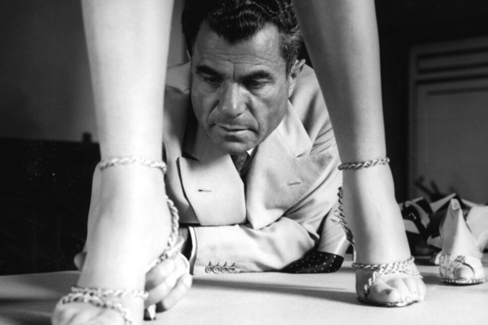 Человек, который влюбил в свои туфли весь Голливуд: 5 известных изобретений Сальваторе Феррагамо