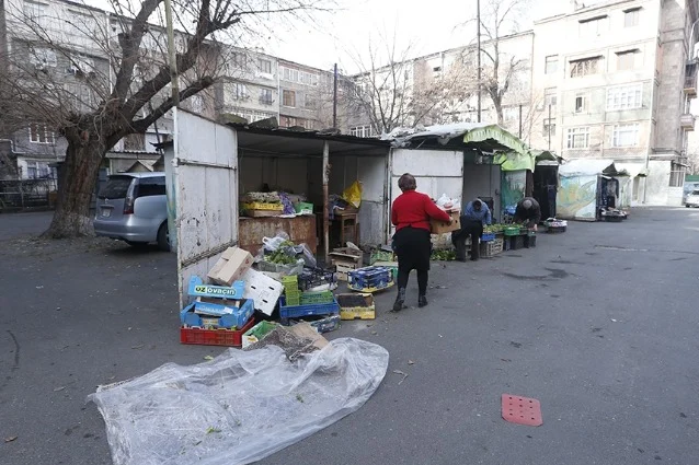 В Ереване в связи с незаконной уличной торговлей было составлено 19 протоколов