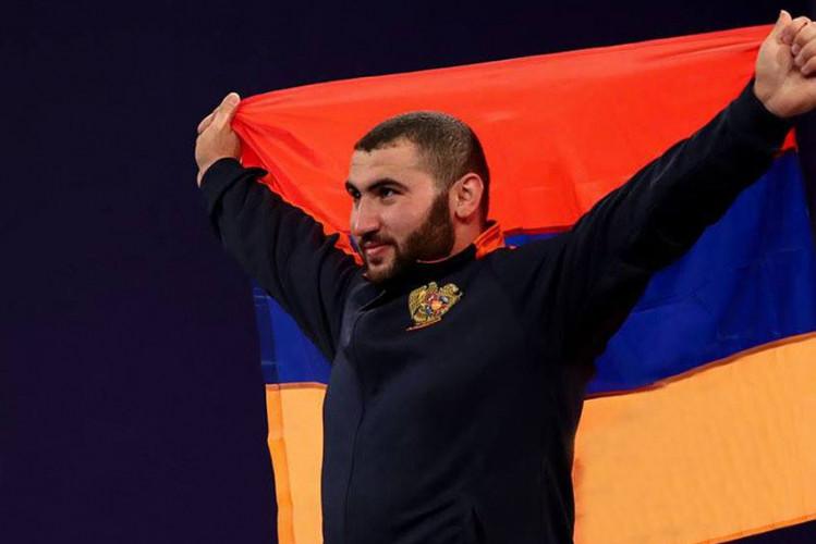 Симон Мартиросян завоевал золотую медаль на чемпионате мира по тяжёлой атлетике 