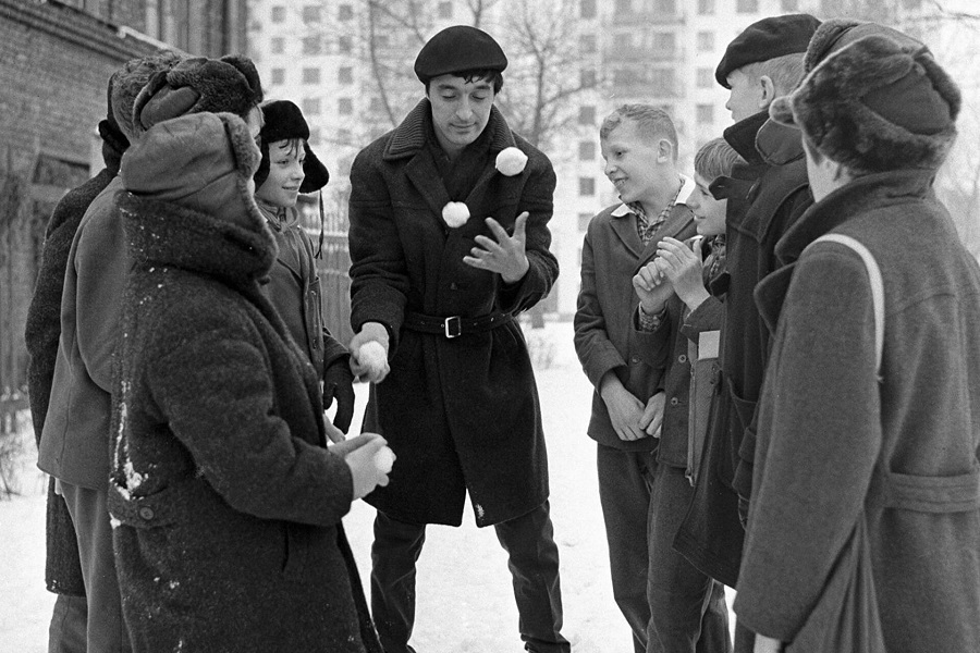 Человек, посвятивший всего себя сцене и зрителю: Леонид Енгибаров в воспоминаниях современников