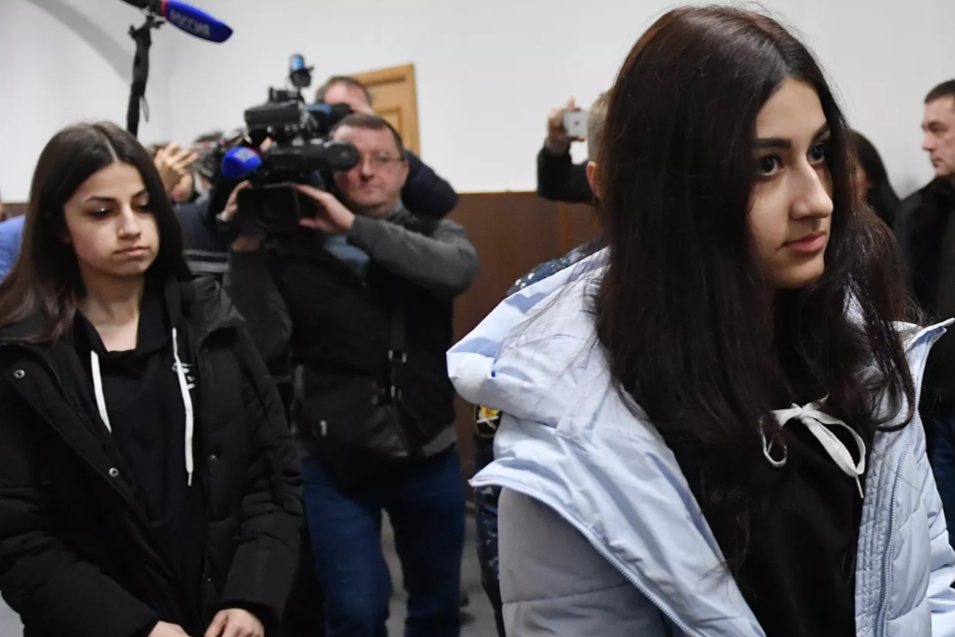 Следствие по делу сестер Хачатурян могут завершить в мае: РИА Новости 