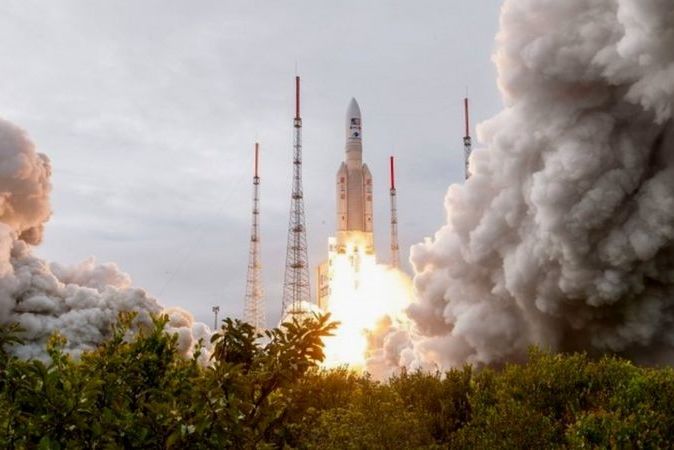 Европейское космическое агентство запускает миссию к лунам Юпитера, чтобы узнать, могла ли там зародиться жизнь