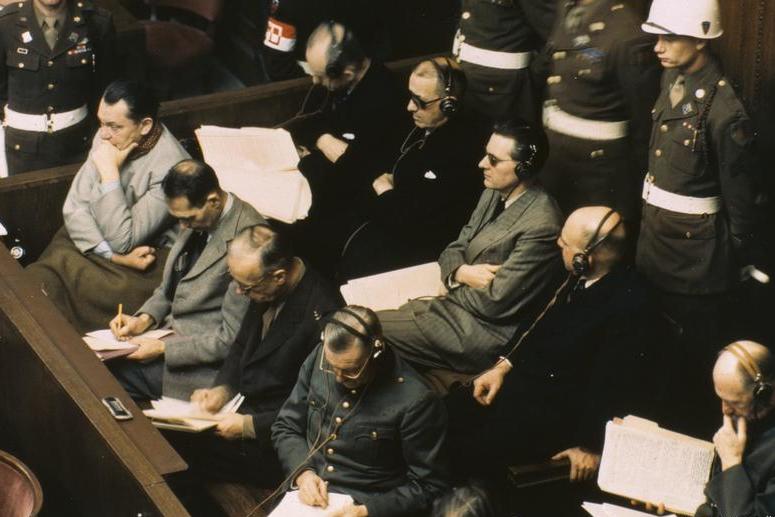 Нюрнбергский процесс - «Суд истории», опровергнувший средневековый принцип «Короли подсудны только Богу»