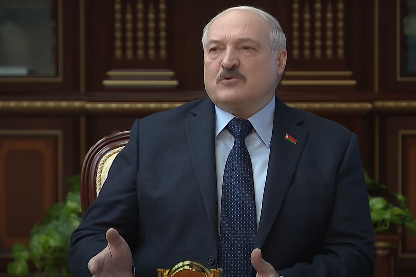 Лукашенко: Никакой горячей войны не будет