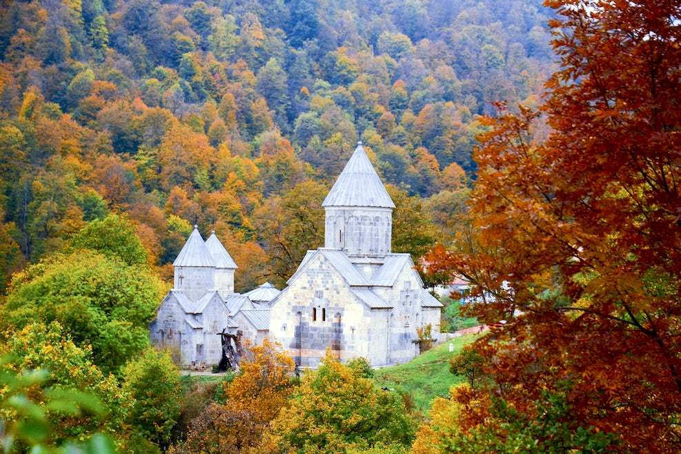 Страна секретов и тайн: монастырь Агарцин – «игра орлов» 