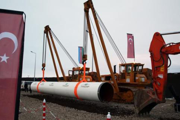 Азербайджан и Турция проложат газопровод через Карабах